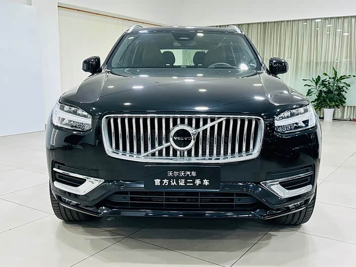 Фото 2 - Volvo XC90