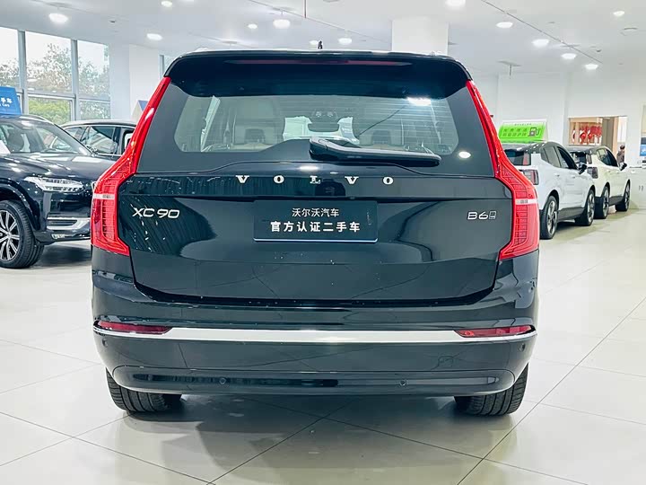 Фото 6 - Volvo XC90