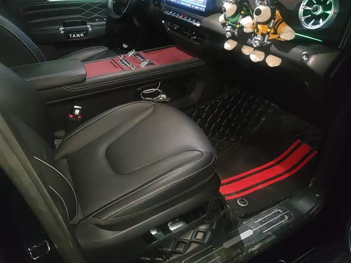 Фото 8 - Tank 300 Hybrid