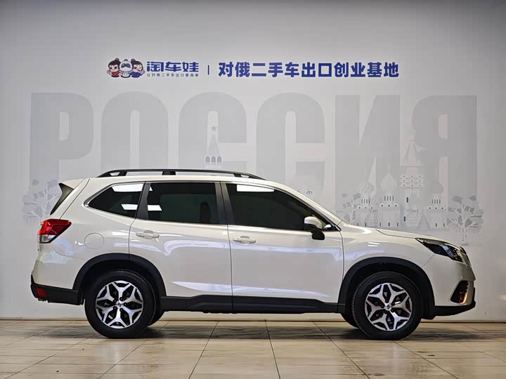 Photo 4 - Subaru Forester