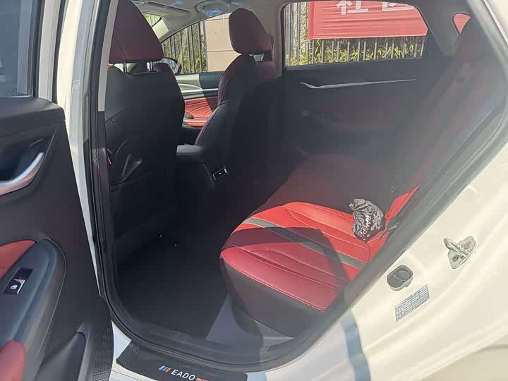 Фото 6 - Changan Eado Plus