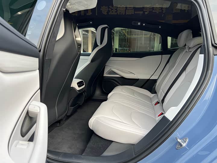 Фото 8 - Xiaomi SU7