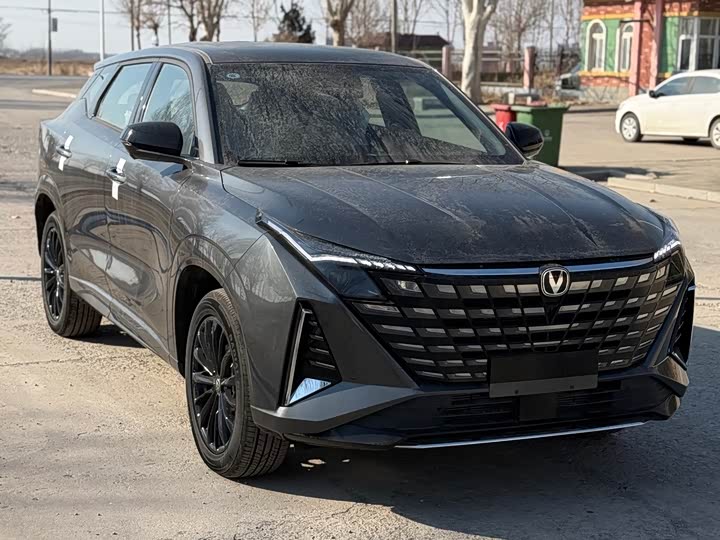 Фото 3 - Changan UNI-Z Hybrid