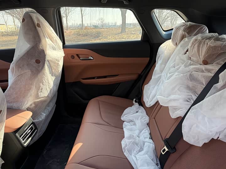 Фото 5 - Changan UNI-Z Hybrid