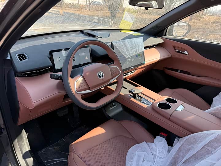 Фото 6 - Changan UNI-Z Hybrid