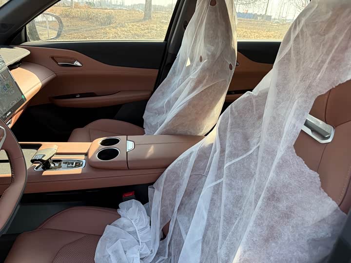 Фото 7 - Changan UNI-Z Hybrid