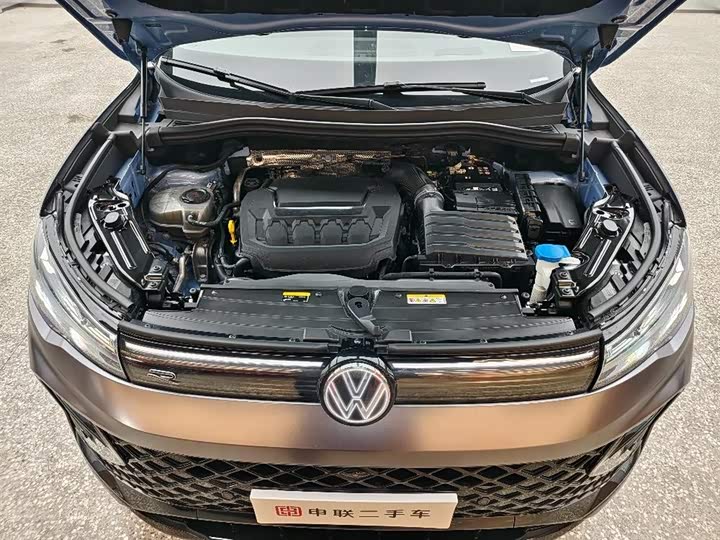 Фото 6 - Volkswagen Tiguan L Pro