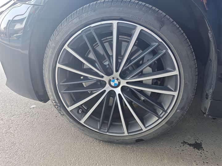 Фото 4 - BMW 5 Series