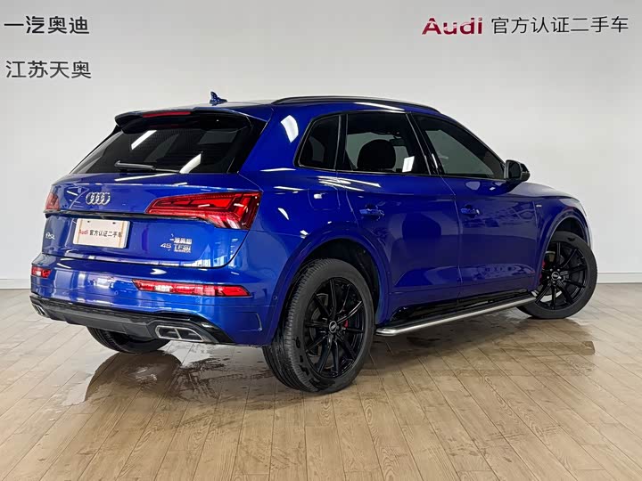 Фото 4 - Audi Q5L