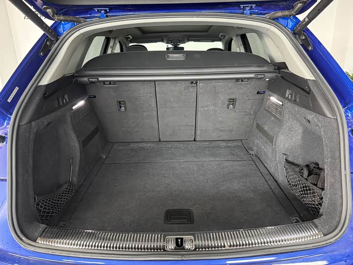 Фото 7 - Audi Q5L