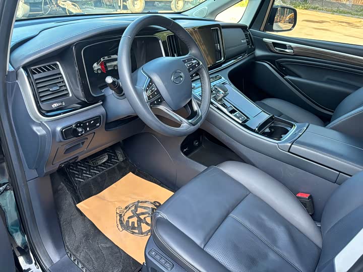 Фото 3 - GAC Trumpchi M8