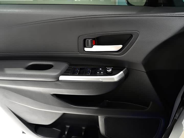 Фото 6 - Toyota Sienna