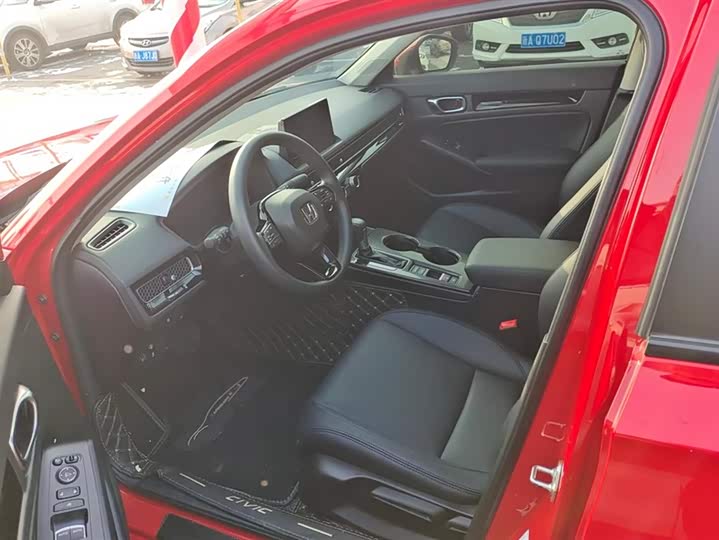 Фото 9 - Honda Civic