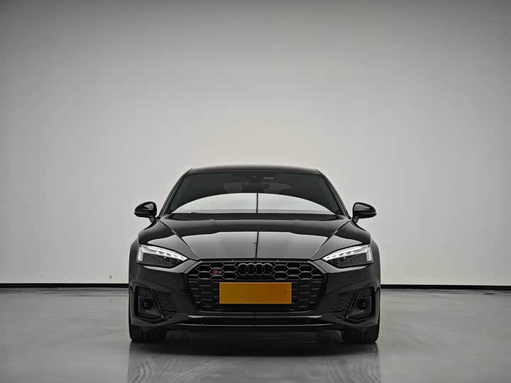 Фото 2 - Audi S5