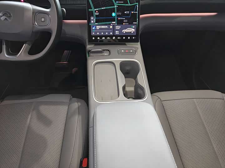 Фото 8 - Nio EC6