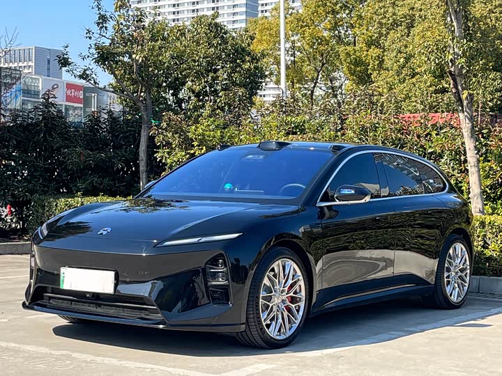 Фото 1 - Nio ET5T