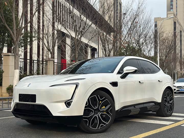 Фото 1 - Avatr 11