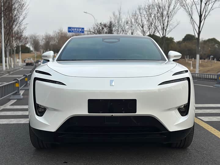 Фото 2 - Avatr 11