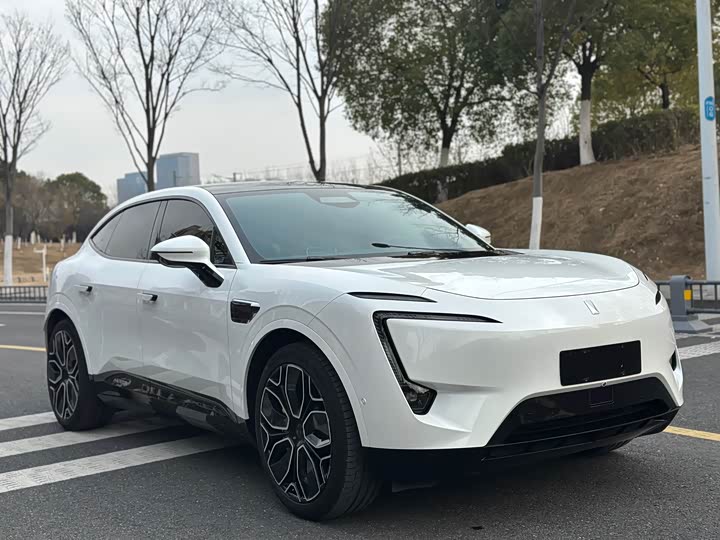 Фото 3 - Avatr 11