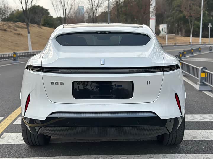 Фото 6 - Avatr 11