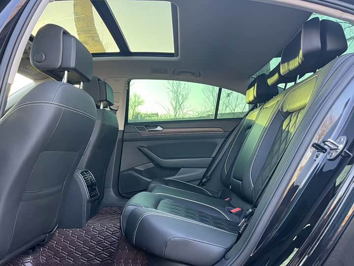 Фото 6 - Volkswagen Magotan