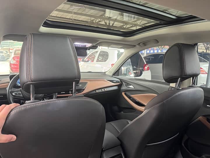 Фото 8 - Buick Verano