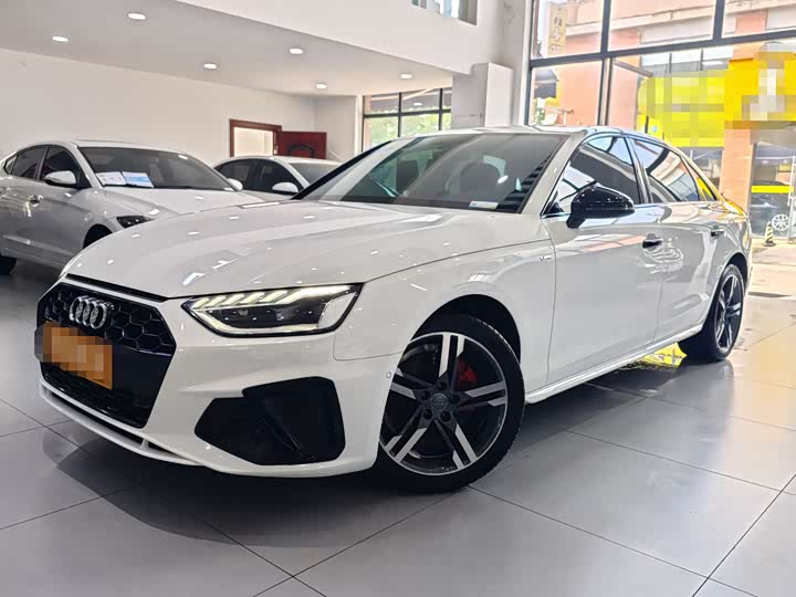 Фото 1 - Audi A4L