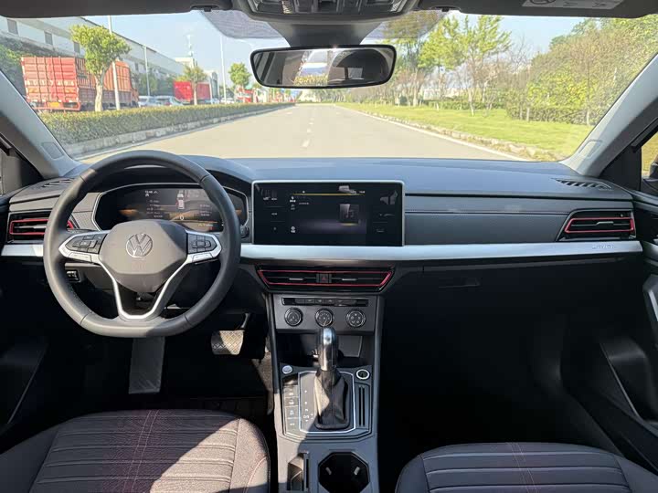 Фото 9 - Volkswagen Lavida