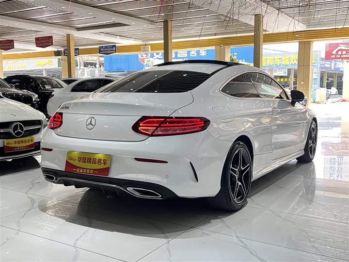 Фото 5 - Mercedes-Benz C-Class