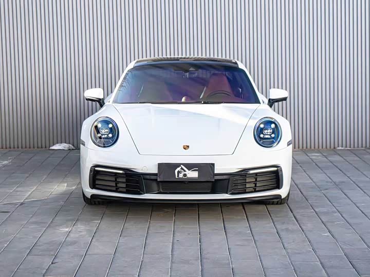 Фото 2 - Porsche 911