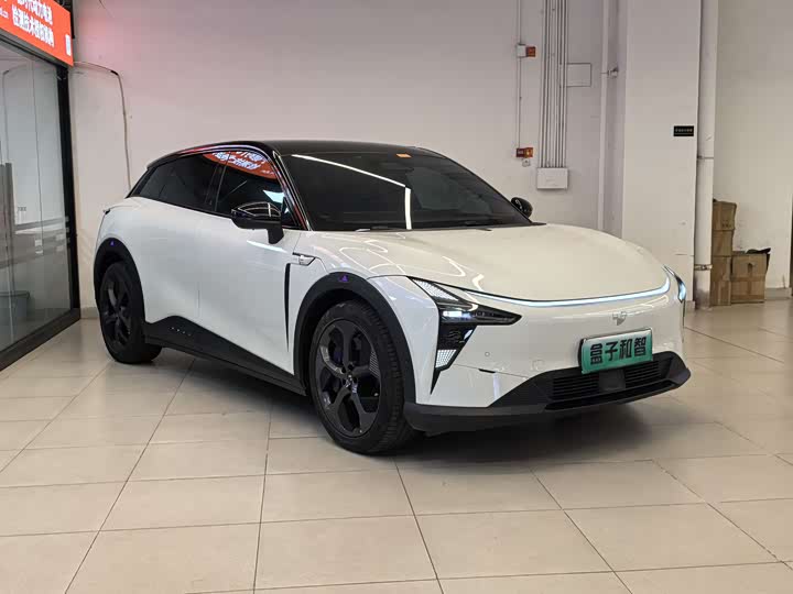 Фото 3 - Geely Jiyue 01