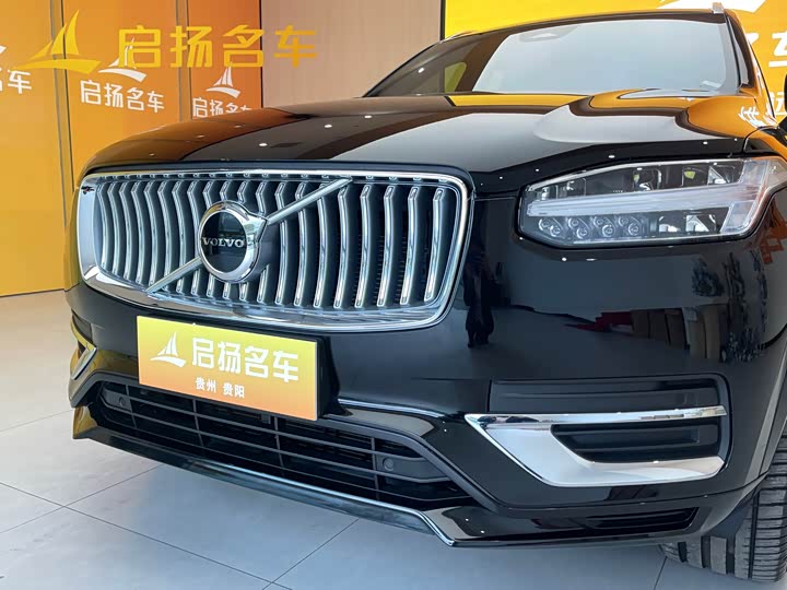 Фото 4 - Volvo XC90