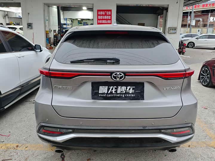 Фото 8 - Toyota Venza