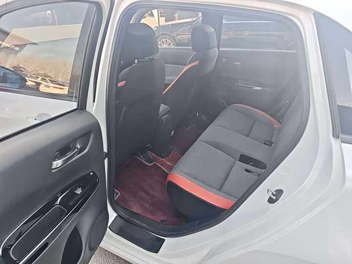 Фото 4 - Honda Life