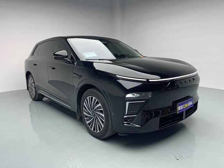 Фото 2 - Exeed Sterra ET