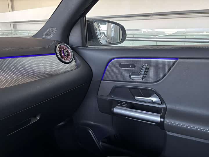 Фото 3 - Mercedes-Benz EQA