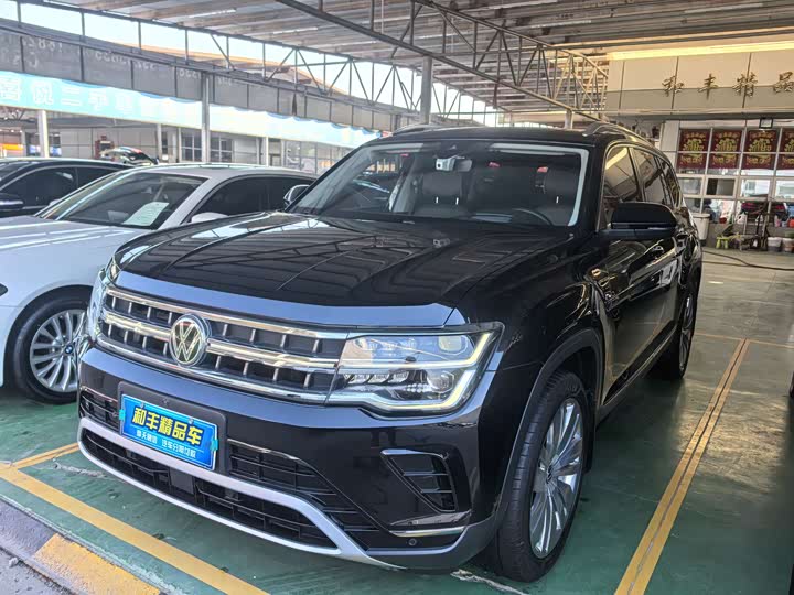 Фото 1 - Volkswagen Teramont Pro