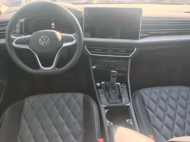 Фото 9 - Volkswagen Sagitar L