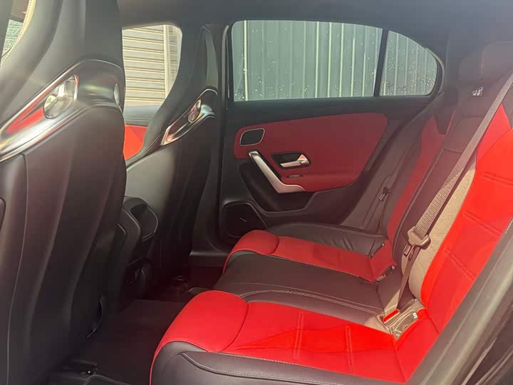 Фото 5 - Mercedes-Benz A-Class AMG