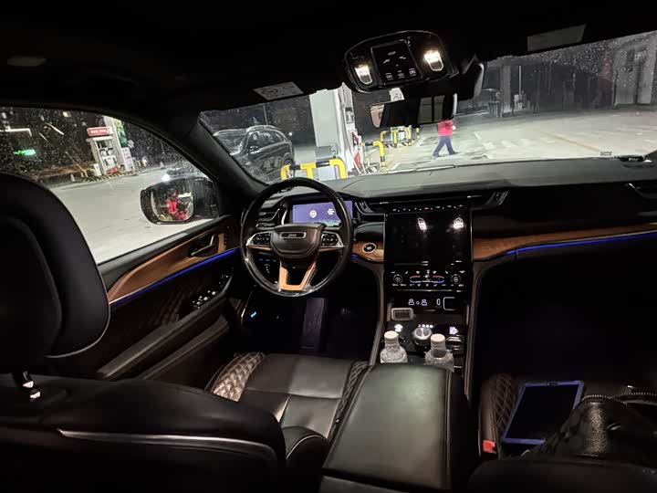 Фото 5 - Jeep Grand Cherokee Hybrid