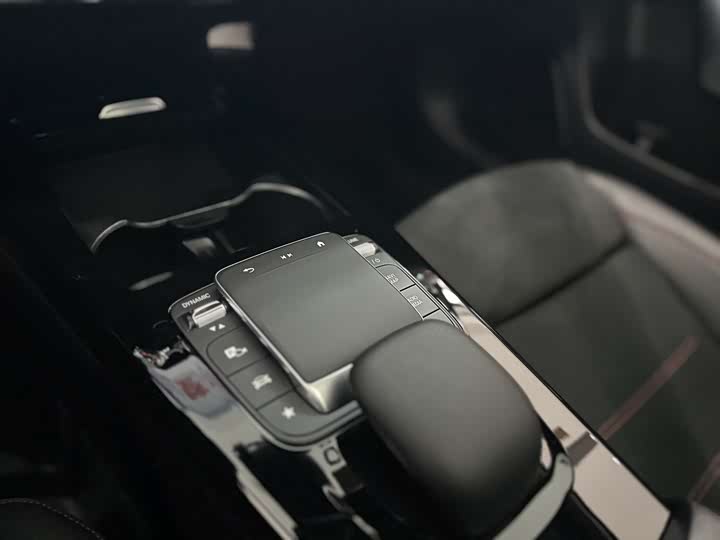 Фото 8 - Mercedes-Benz A-Class