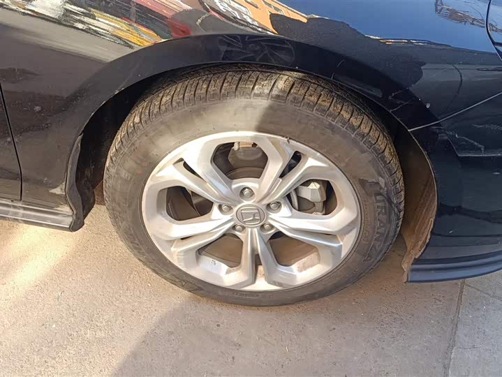 Фото 6 - Honda Accord