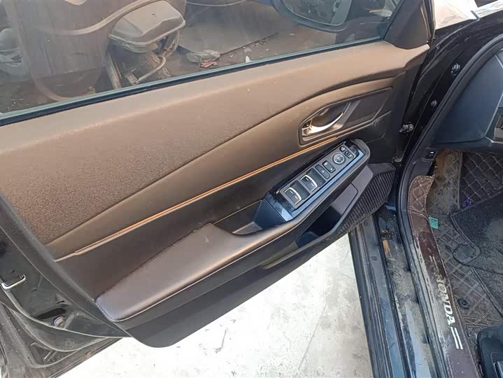 Фото 7 - Honda Accord