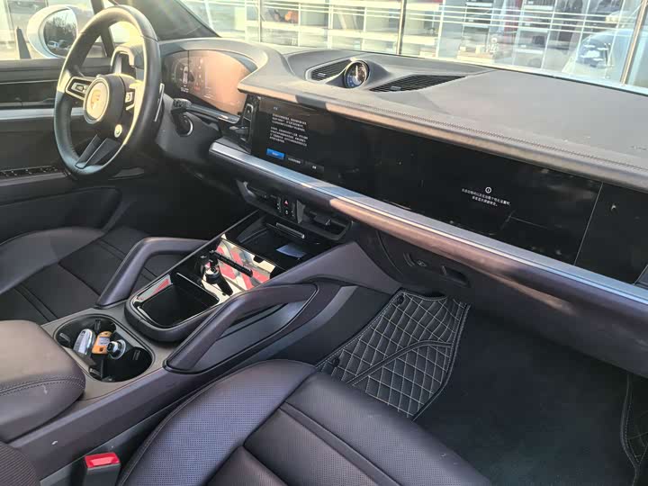 Фото 2 - Porsche Cayenne