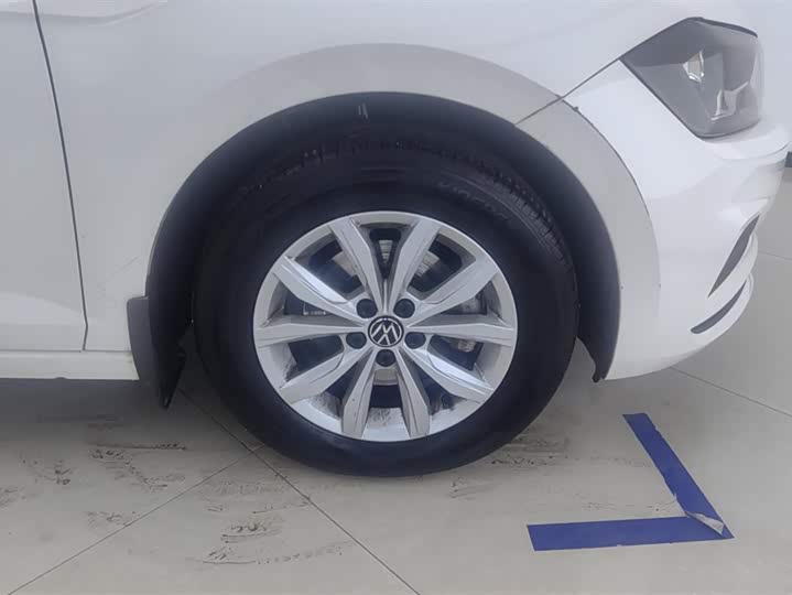 Фото 6 - Volkswagen Polo