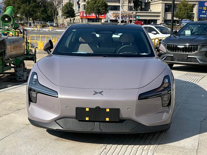 Фото 2 - XPeng Mona M03