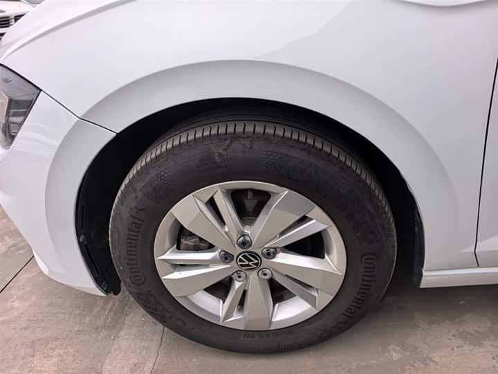 Фото 7 - Volkswagen Polo