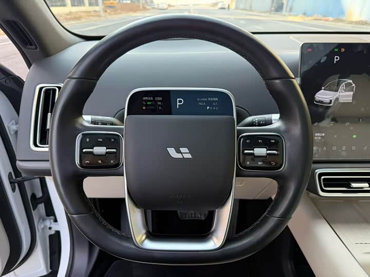 Photo 5 - LiXiang L6