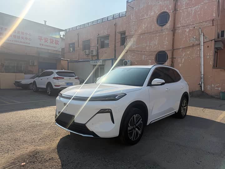 Фото 1 - Geely Galaxy Starship 7