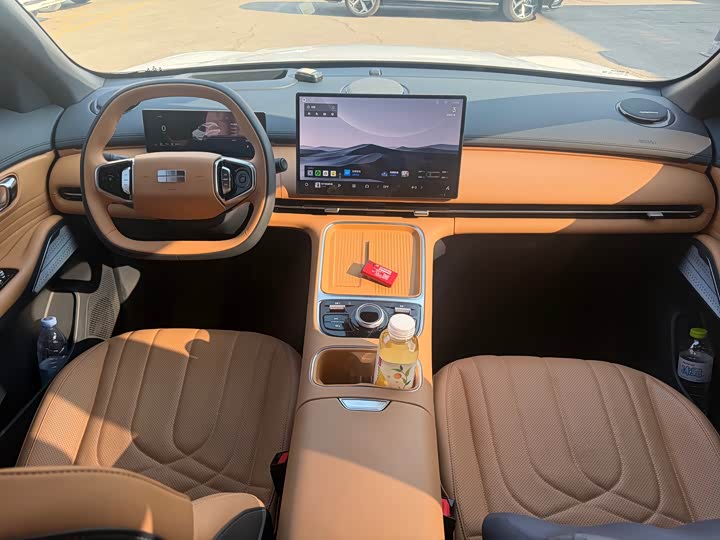 Фото 8 - Geely Galaxy Starship 7